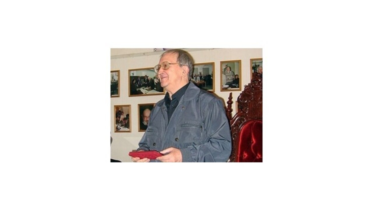 Zomrela legenda sci-fi Boris Strugackij