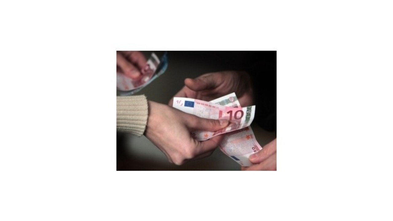 Petržalka pred Vianocami finančne podporí sociálne slabších