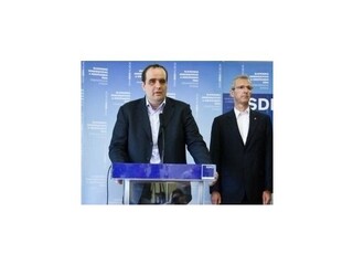 SDKÚ vyzýva vládu, aby zastavila rušenie rovnej dane