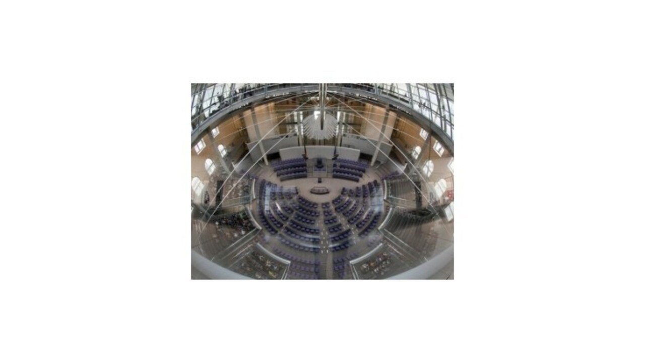 Nemecký parlament schválil pôžičku pre Grécko