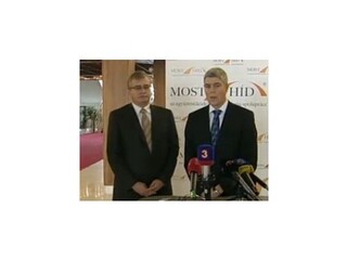 TB strany Most-Híd. Téma: Kritika návrhu na zrušenie rovnej dane