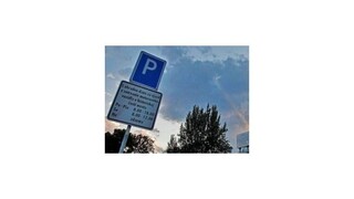 Študenti košickej univerzity sa sťažujú na drahé parkovné