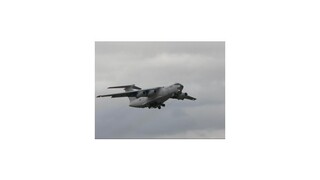 Na domy v Kongu padlo lietadlo, zahynulo najmenej 32 ľudí