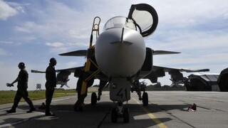 Švédsko nevylučuje dodanie stíhačiek Jas-39 Gripen Ukrajine, chce však medzinárodnú koalíciu
