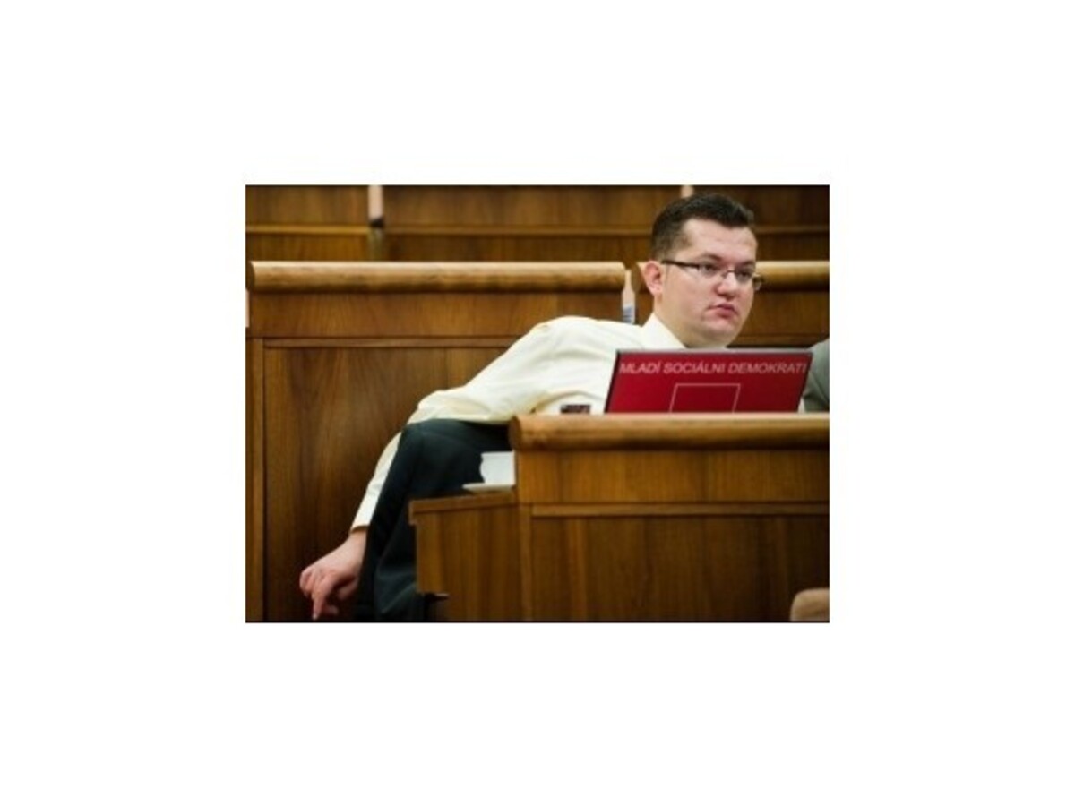 Mladí sociálni demokrati možno svojho šéfa Kolesíka nevymenia
