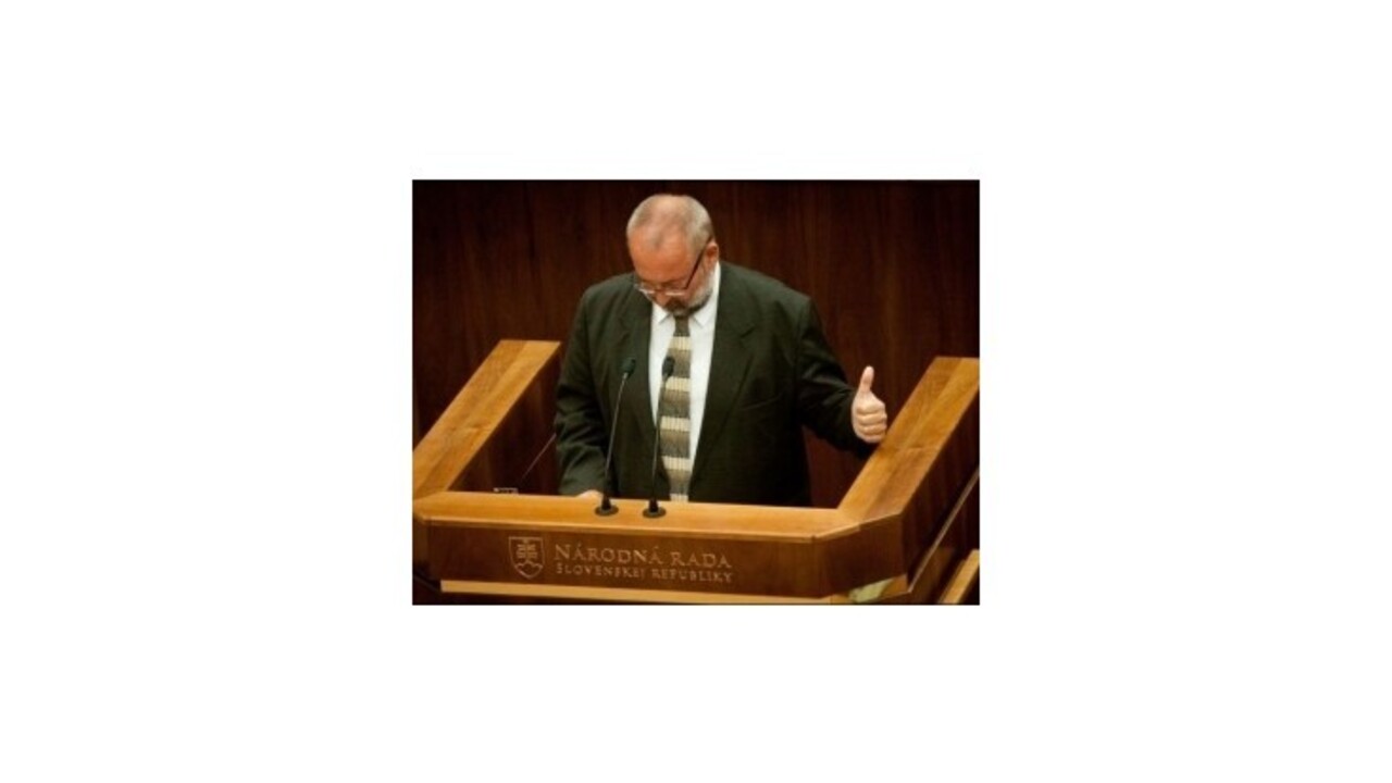 Kondrót chce chrániť letiská pred exekútormi