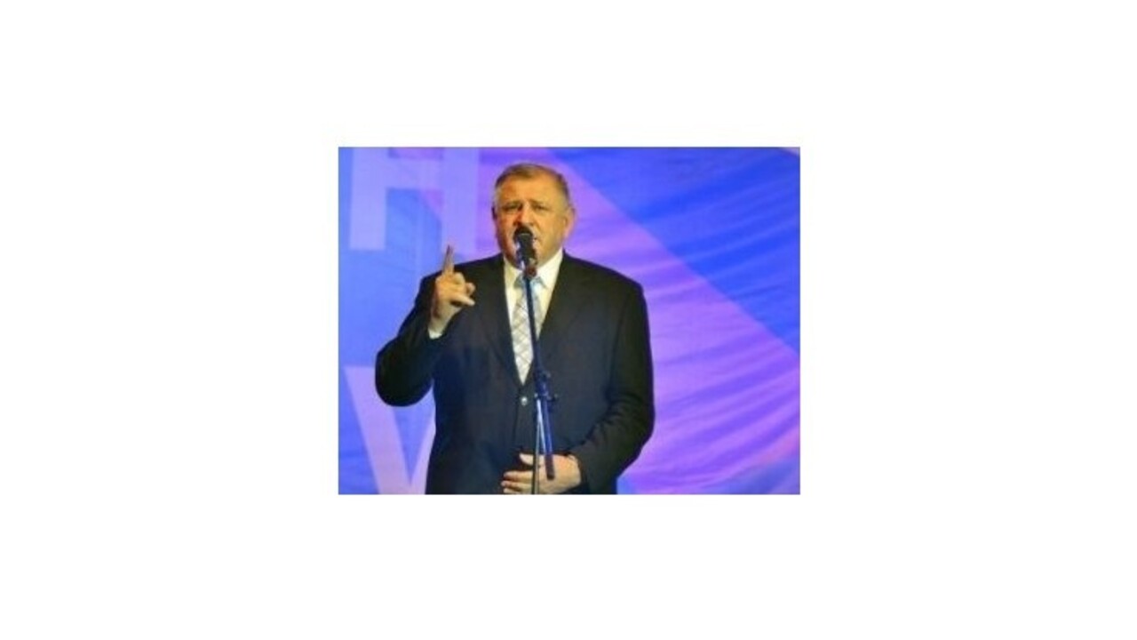 Mečiar: Slovákov ich reprezentácie väčšinou zrádzali