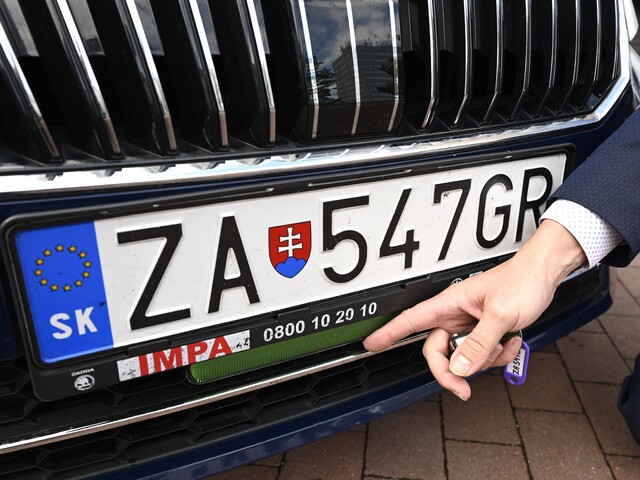 Zmena v evidenčných číslach vozidiel. Od nového roka z nich zmiznú skratky okresov
