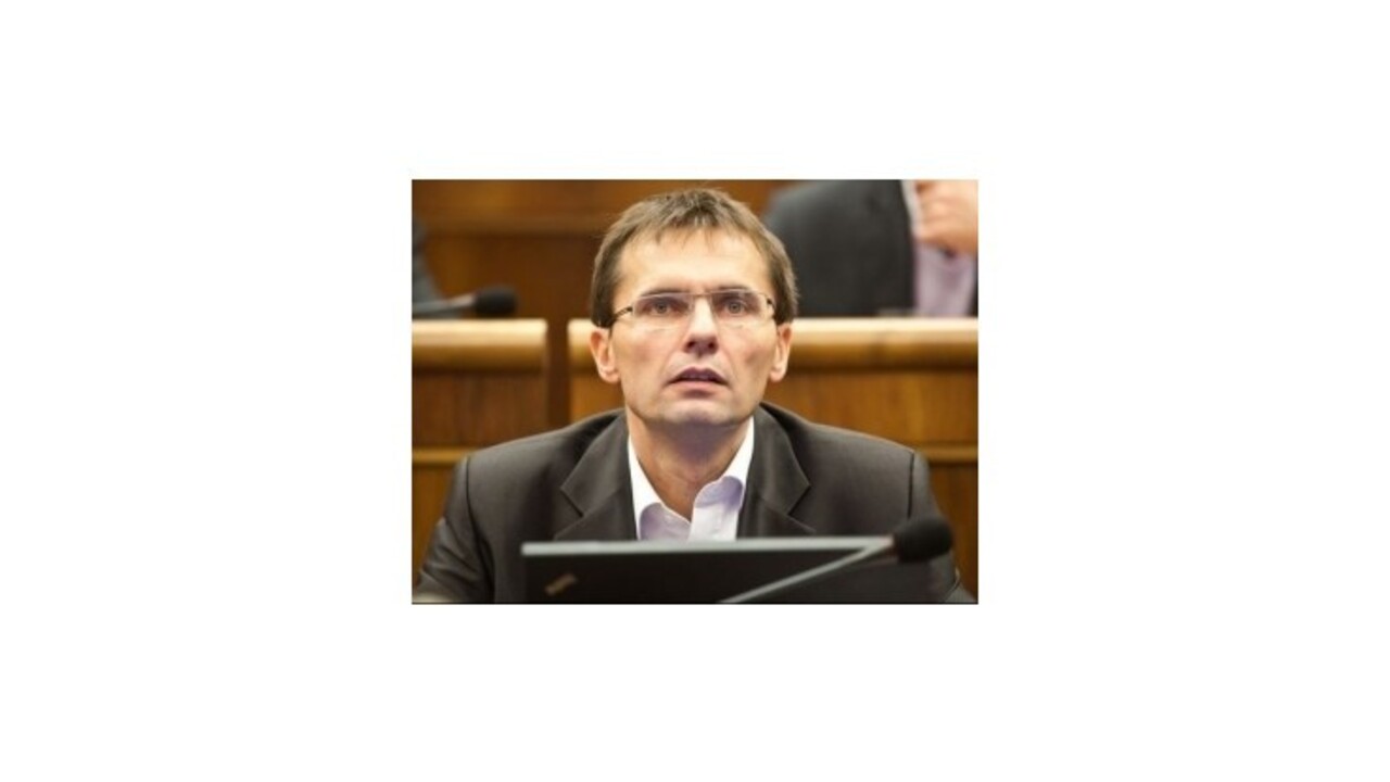 MO chystá nákup lietadiel, Galko hovorí o vyhodených peniazoch