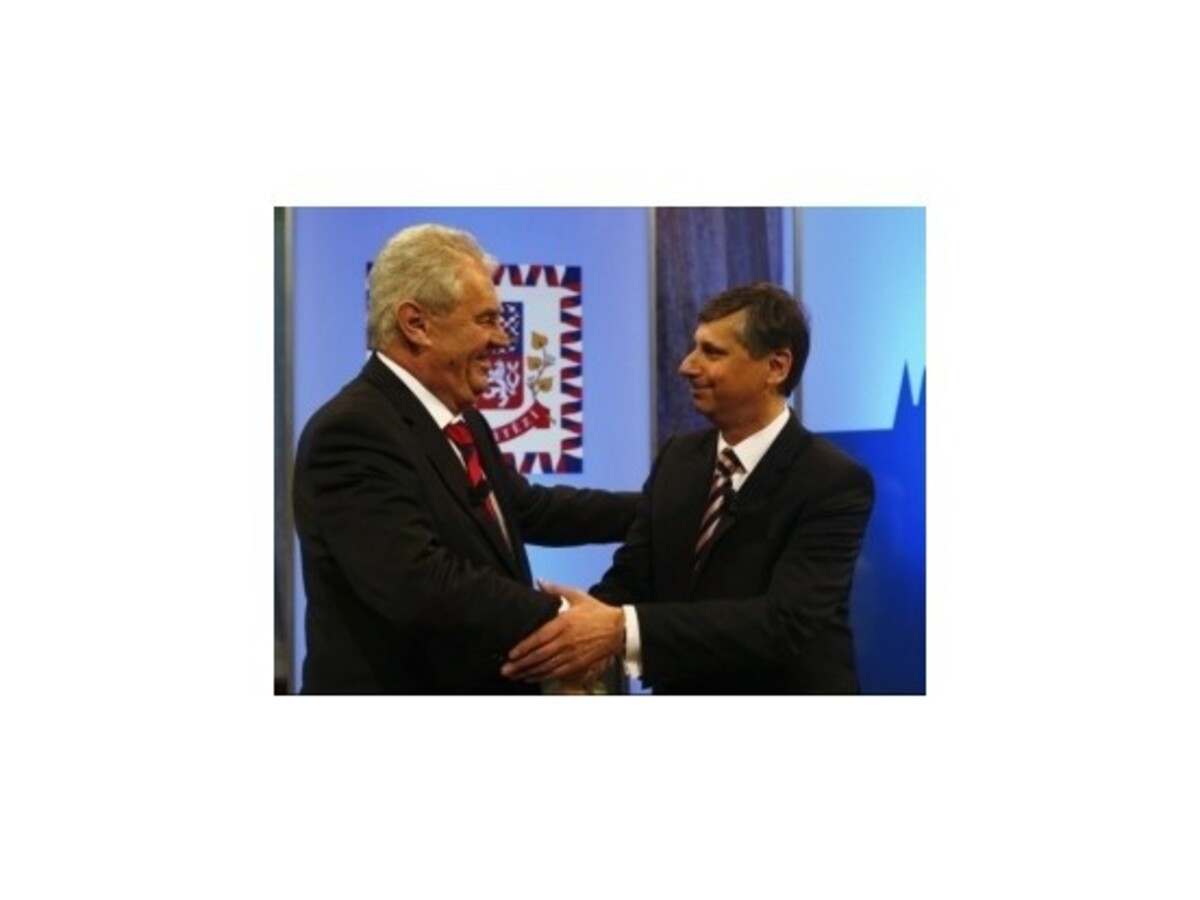 Prvú prezidentskú debatu vyhral Zeman