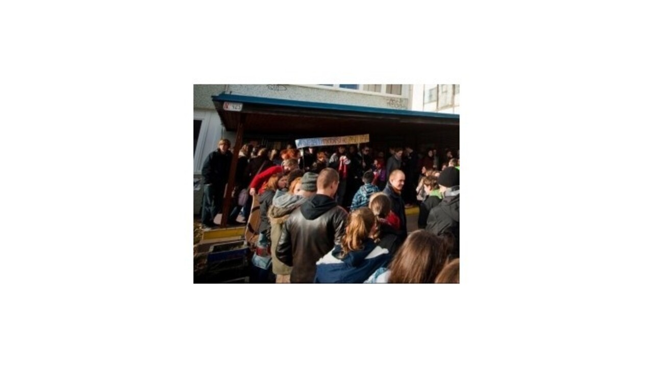 Nové školské odbory chcú štrajk počas monitora a maturít