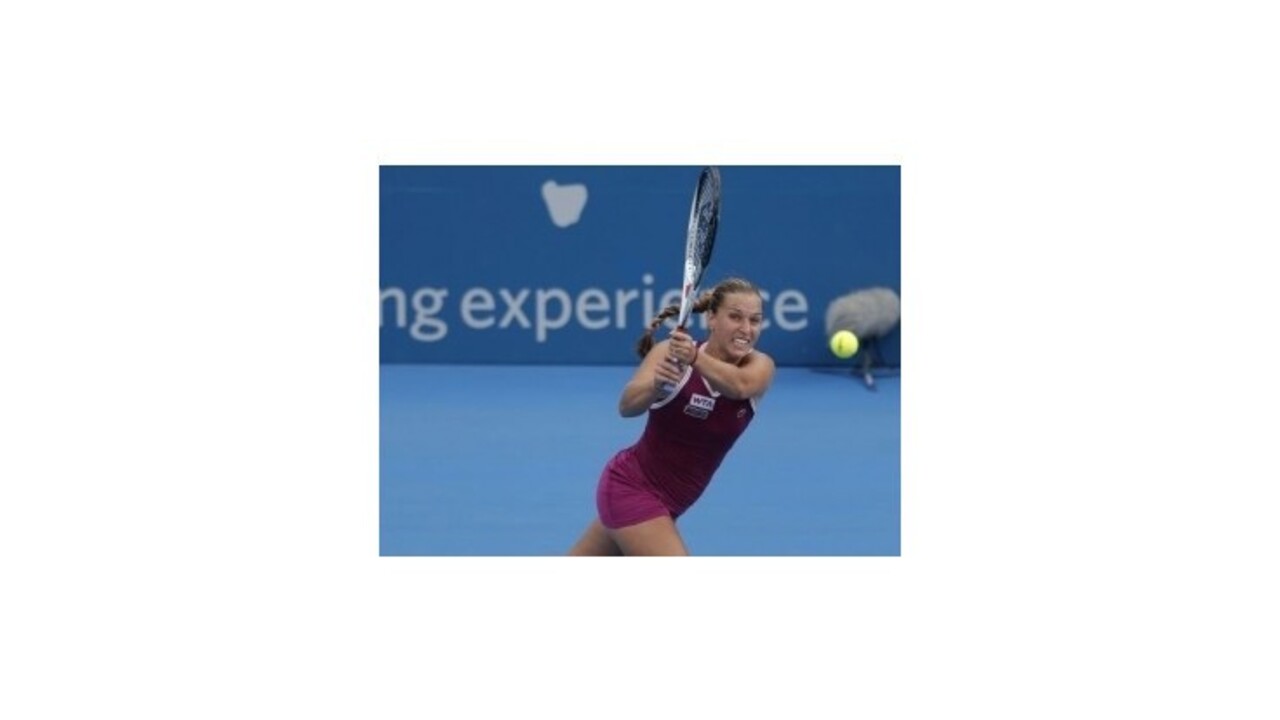 Cibulková postúpila v Sydney do finále s Radwanskou