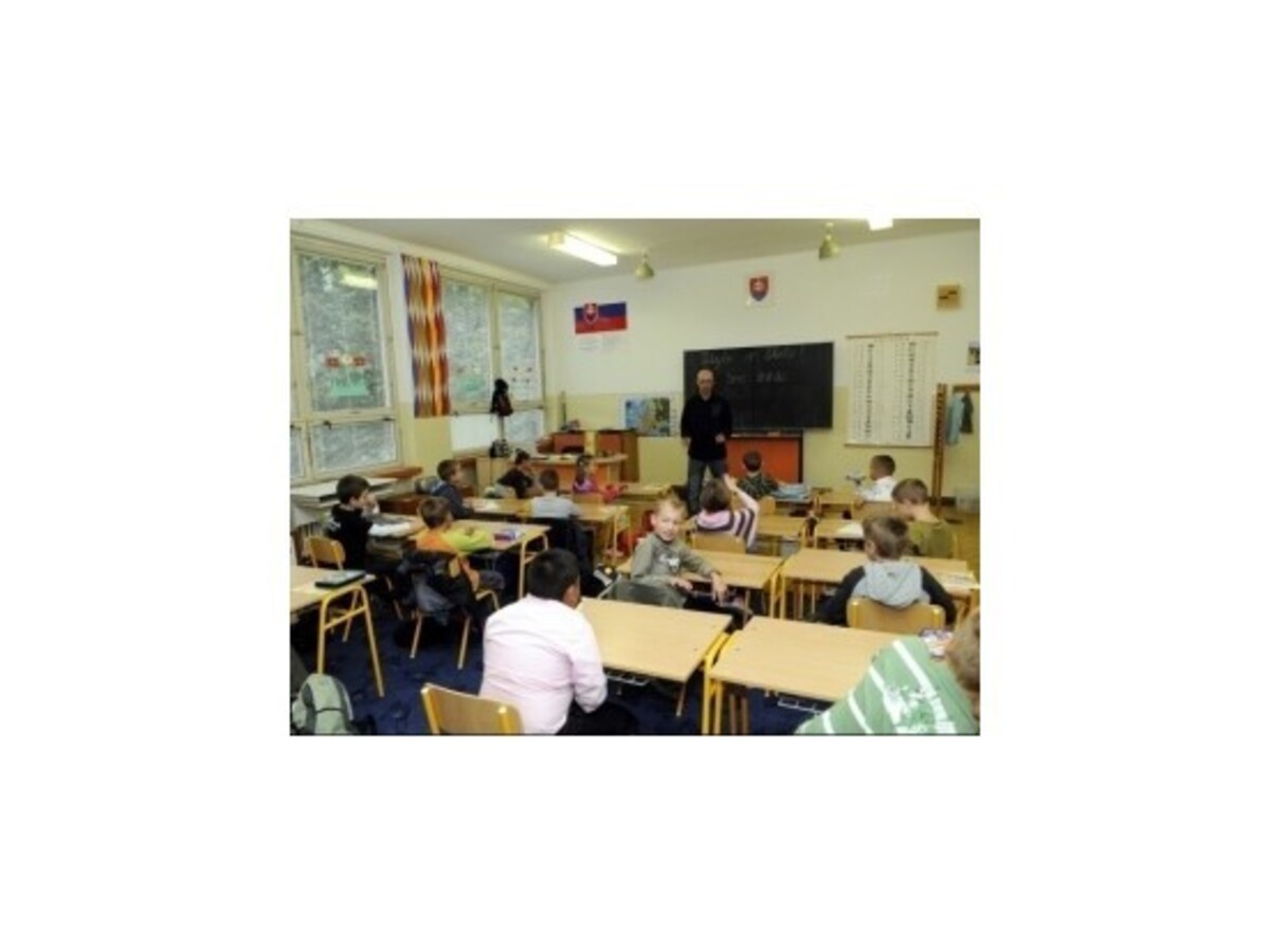 Osemročné gymnáziá chcú zastaviť úbytok peňazí