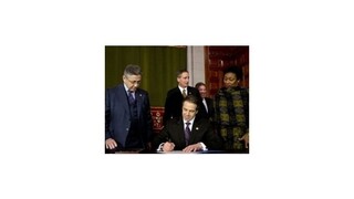 New York sprísnil zákon o zbraniach, návrh predstaví aj Obama