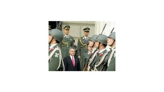 Rakúšania odmietli zrušenie povinnej vojenskej služby