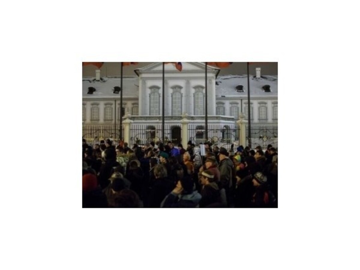 Strelcovi spred prezidentského paláca zakázali Bratislavu
