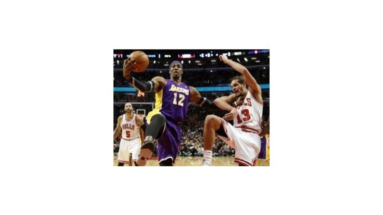NBA: Lakers natiahli sériu prehier vonku