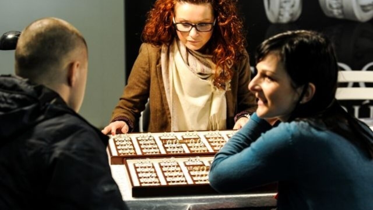 zlatníctvo klenotníctvo prsteň prstene šperky (SITA)