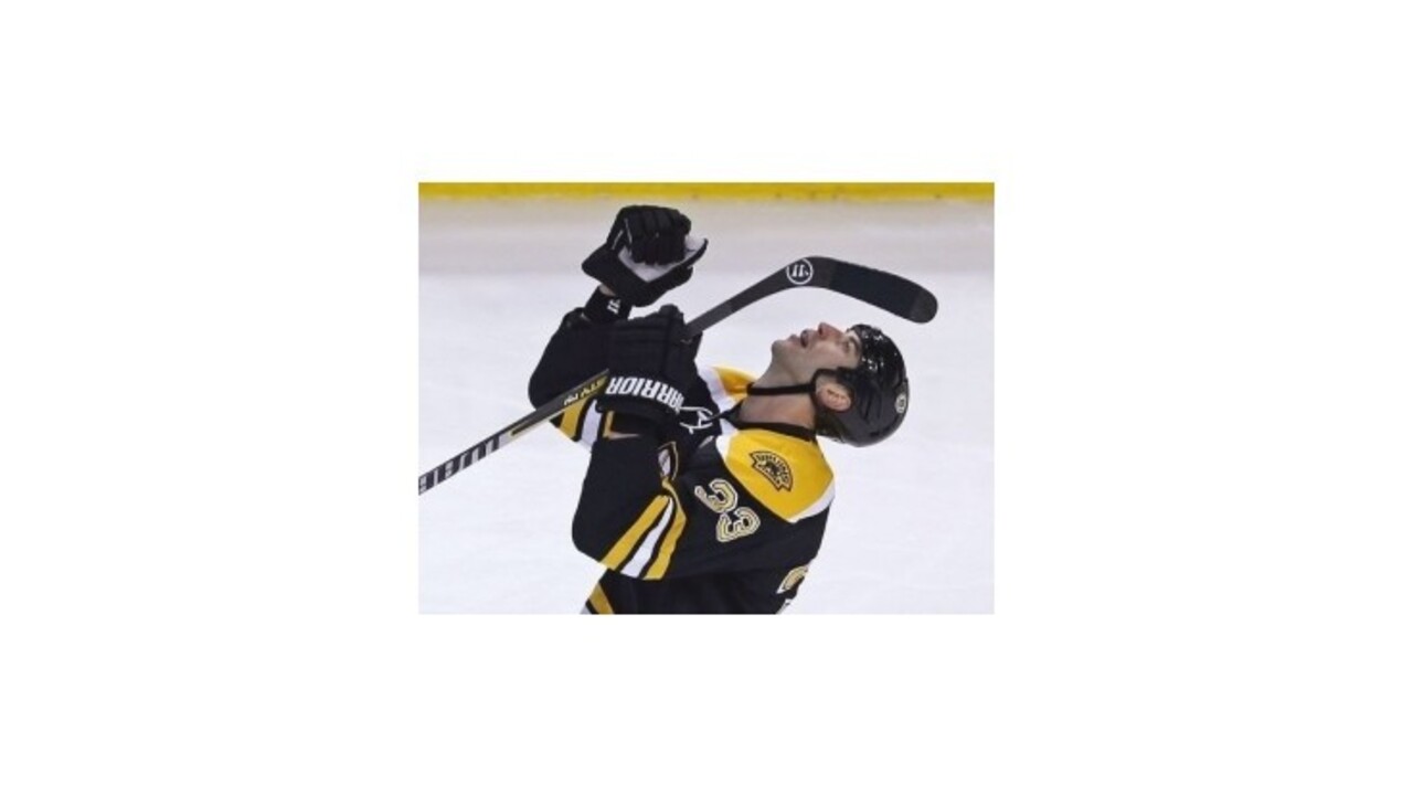 Chára rozhodol o víťazstve Bruins nad NY Islanders