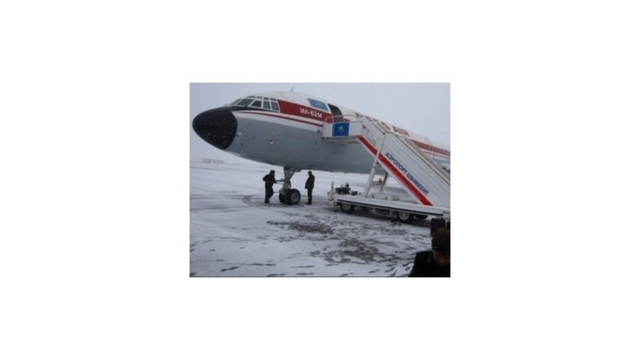 V hustej hmle havarovalo kazašské lietadlo, zahynulo vyše 20 ľudí