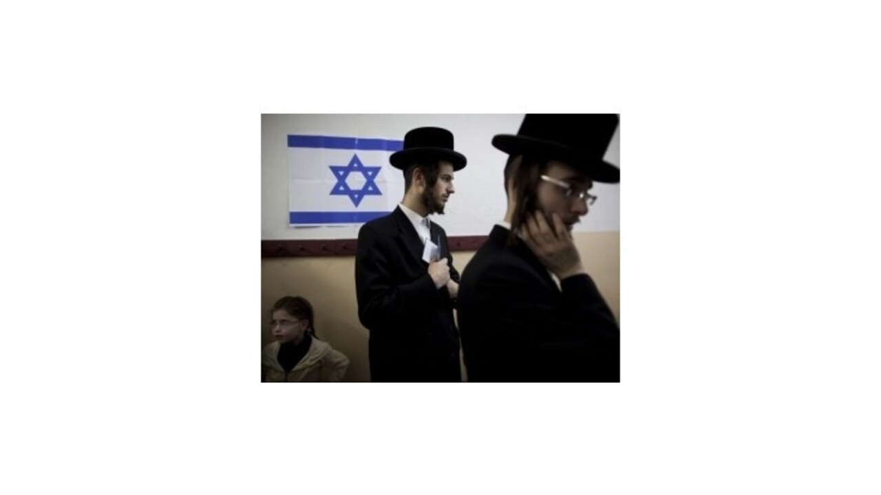 Izrael uvoľňuje zmrazené fondy pre Palestínu