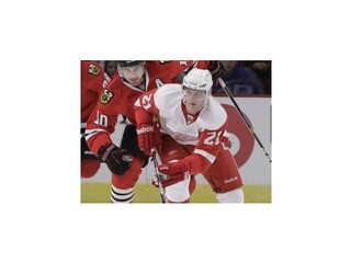 Tatar sa blysol hetrikom, Detroit ho povolal do prvého tímu