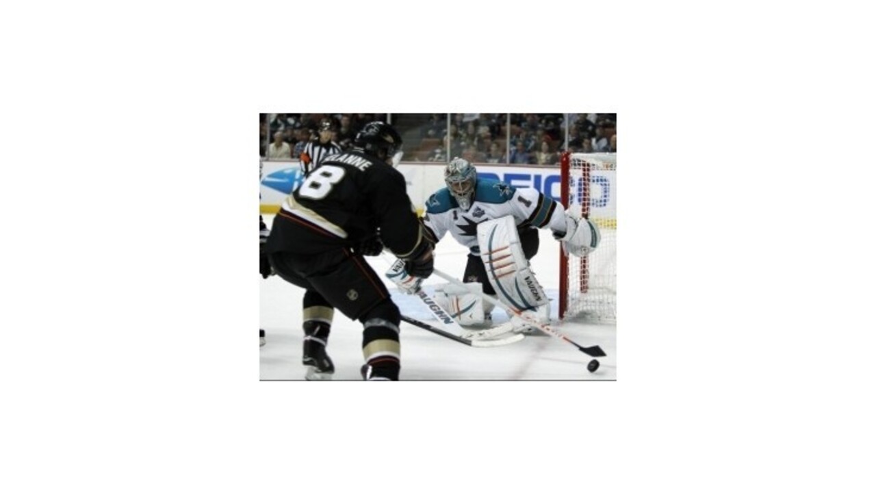 NHL: Sharks prvýkrát prehrali v riadnom hracom čase