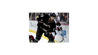 Višňovský debutoval za Islanders, Brodeurov 1200. zápas