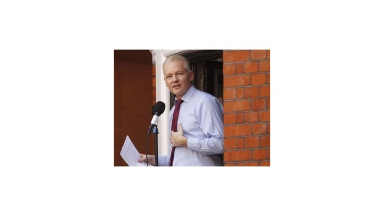Assange sa chce vyslobodiť ziskom poslaneckého kresla