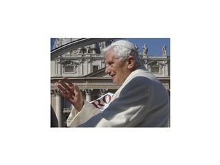 Pápež Benedikt XVI. opúšťa čelo katolíckej cirkvi