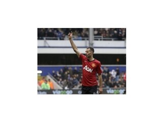 Nezničiteľný Giggs podpísal predĺženie zmluvy