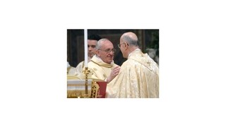 Pápež prirovnal kardinálov k vínu, ktoré starne k lepšiemu