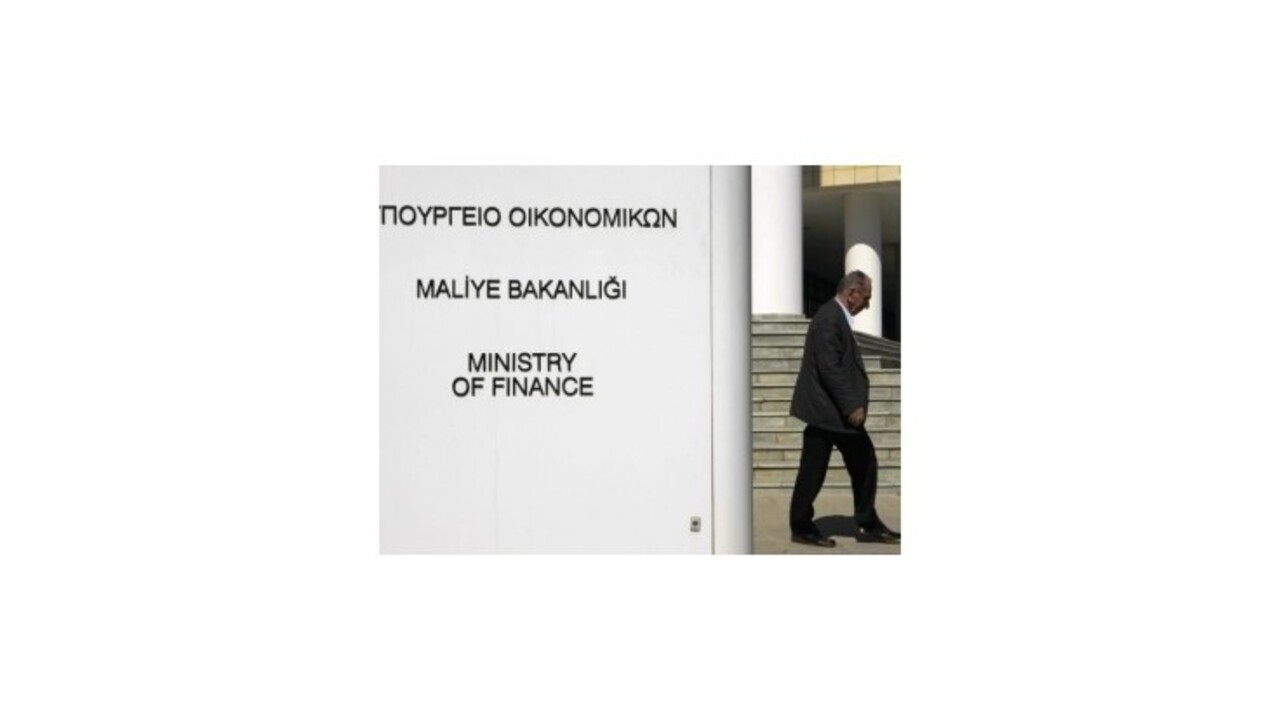 Cyprus dostane záchrannú pôžičku 10 miliárd eur