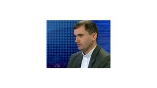 Parlamentné nezhody/ Nový pápež, nová cirkev?