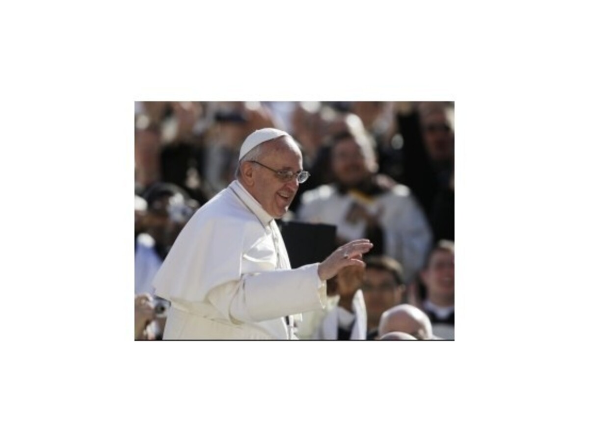 Pápežov pontifikát sa oficiálne začal