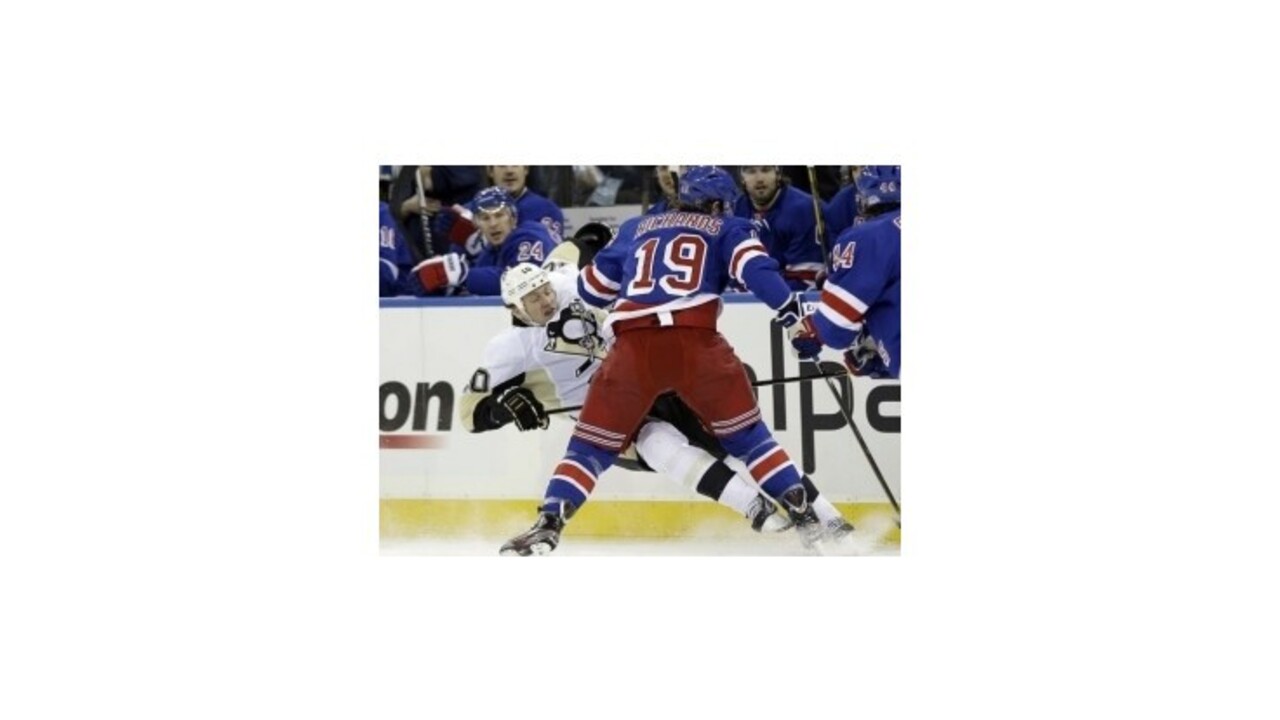 Rangers aj vďaka posilám hladko zdolali Pittsburgh
