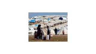 V utečeneckých táboroch v Turecku sa tiesni už takmer pol milióna Sýrčanov