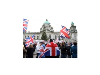 Britská vláda chce rozšíriť program podpory ekonomiky cez lacné úvery