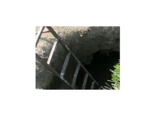 V záhrade našiel tajnú chodbu, požívať ju mohla aj Čachtická pani