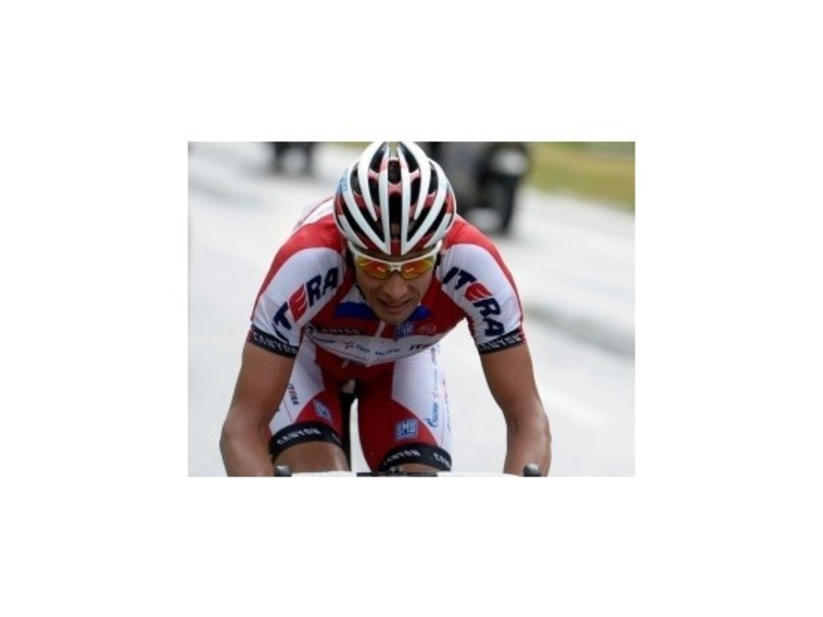 Víťazom 9. etapy Gira Rus Belkov, v ružovom zostal domáci Nibali