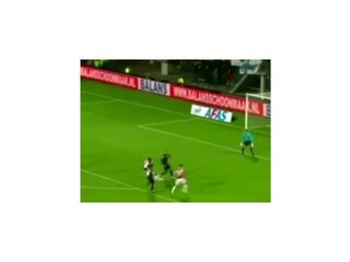 Bodku za sezónou v holandskej lige dal zápas medzi Utrechtom a FC Twente