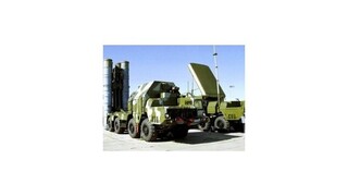 Moskva raketový systém S-300 Sýrii ešte nedodala, tvrdia ruské denníky