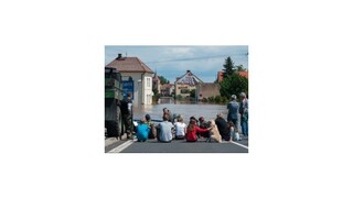 Labe v Ústí nad Labem ešte nekulminovalo, v Mělníku klesá veľmi pomaly