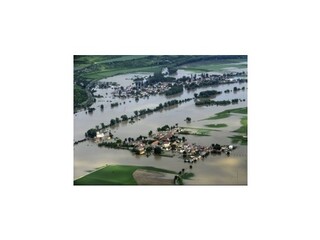 Veľká voda v Česku ustupuje, zasiahla 700 obcí