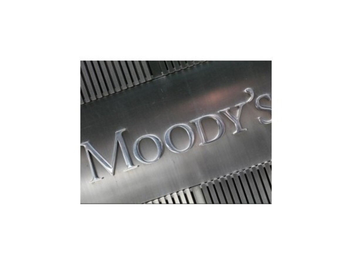 Agentúra Moody's znížila rating spoločnosti SPP