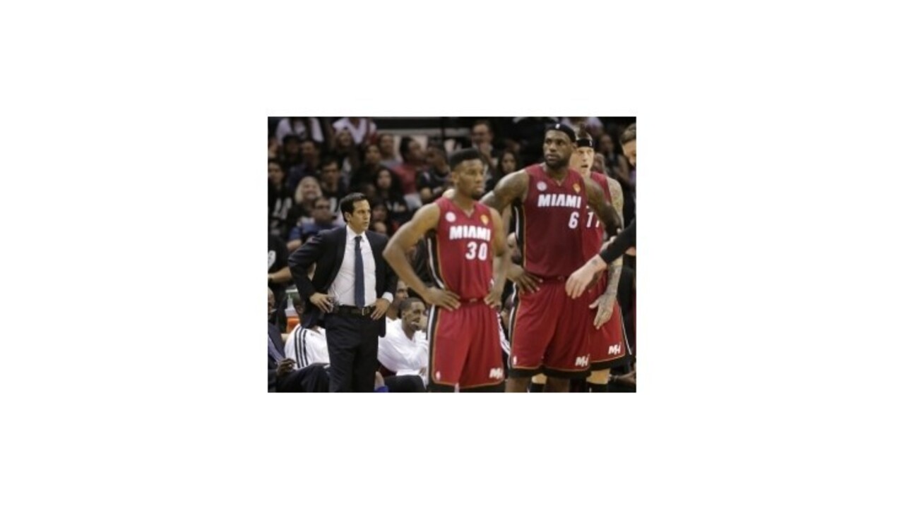 San Antonio doma nedalo Miami šancu, vo finálovej sérii vedie 2:1