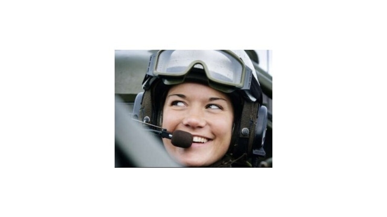 Nórsko zavádza povinnú vojenskú službu pre ženy