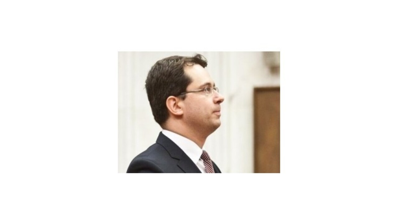 Podozrenie z tunelovania vojenských tajných má riešiť polícia