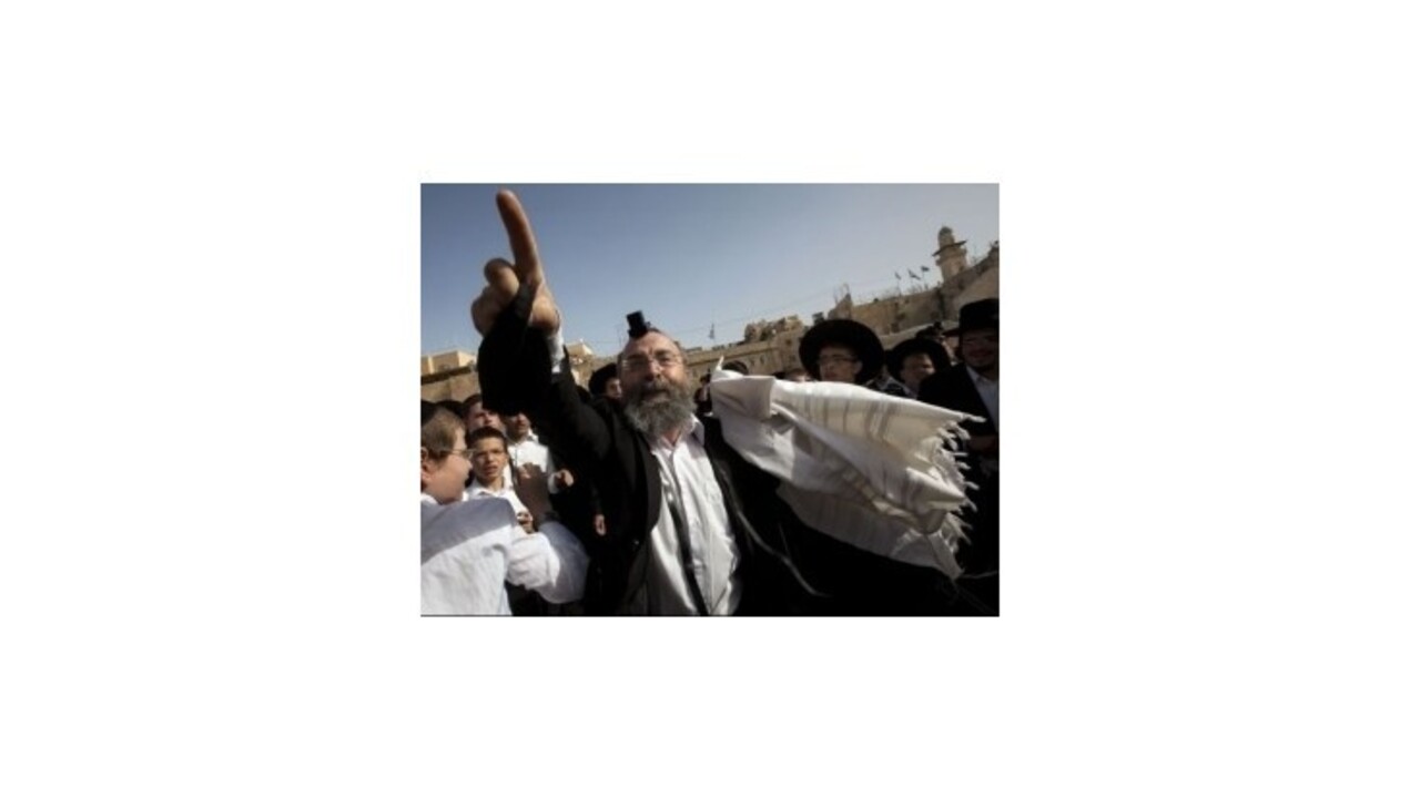 Ochrankár zastrelil pri Múre nárekov izraelského Žida