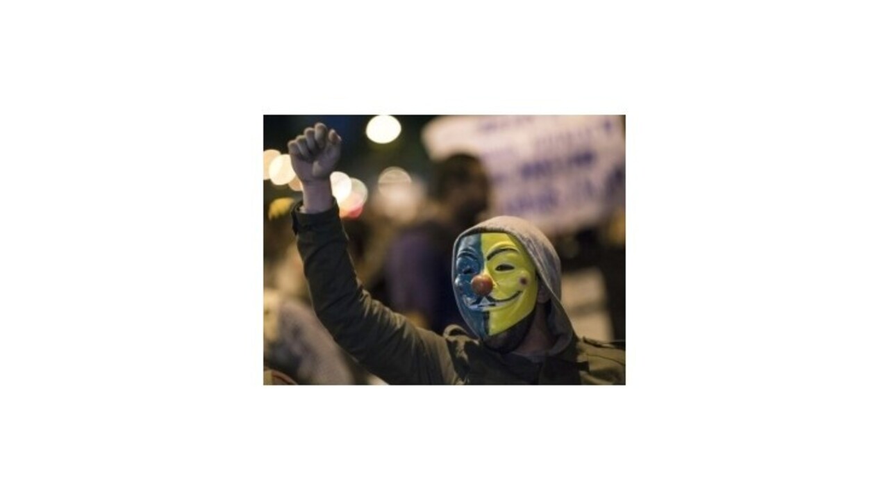 Brazílska prezidentka sa snaží masy upokojiť referendom